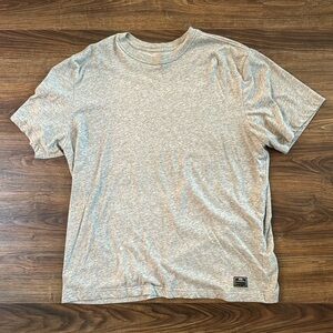 Nike Basic Tee